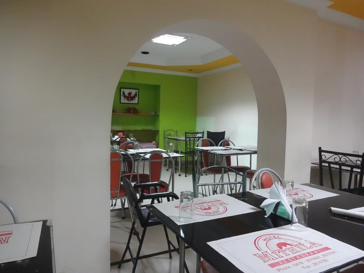 Hotel Mithila Eramalloor Buitenkant foto